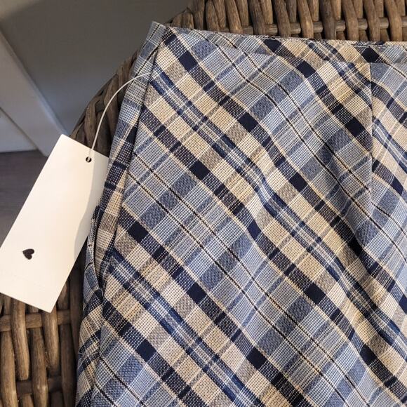 NWT Old Navy Plaid Mini Skirt Size 10 Side Pockets Preppy Academia Italy Fabric - Picture 3 of 15